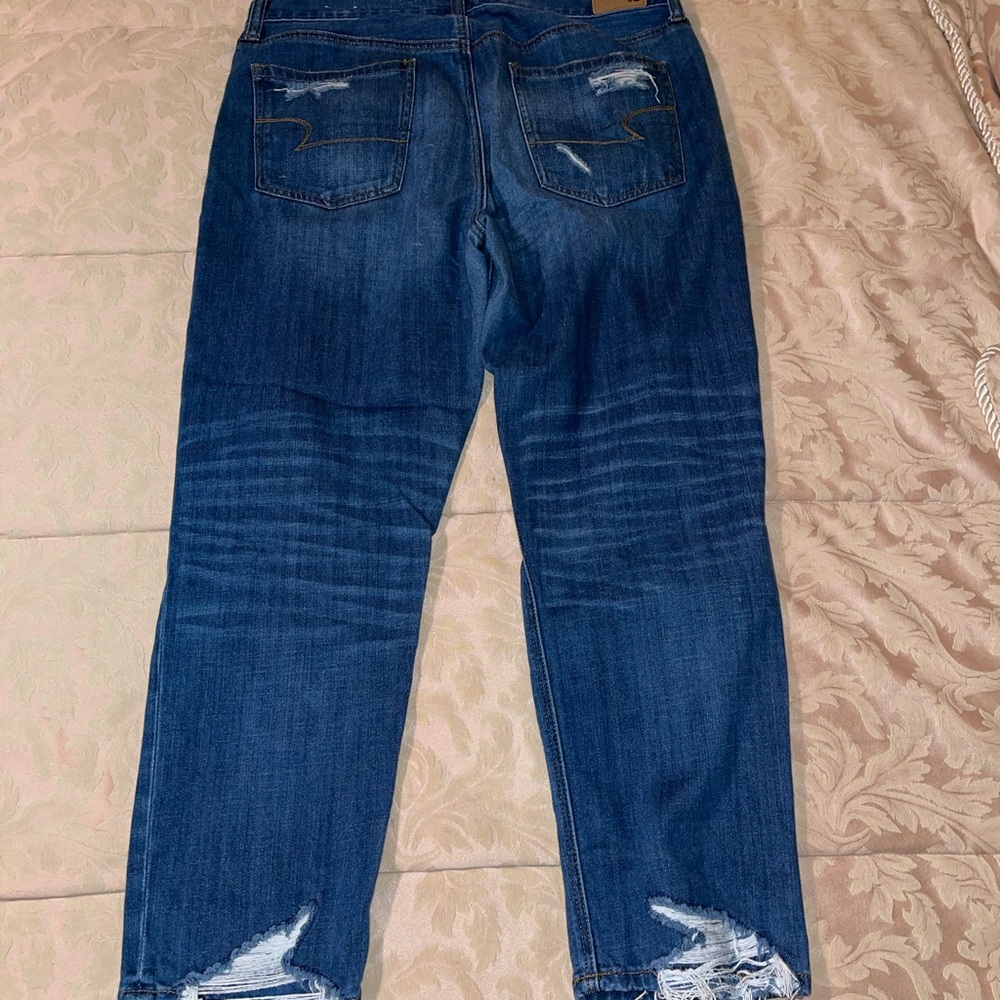 American Eagle distressed jeans size 12 short.
